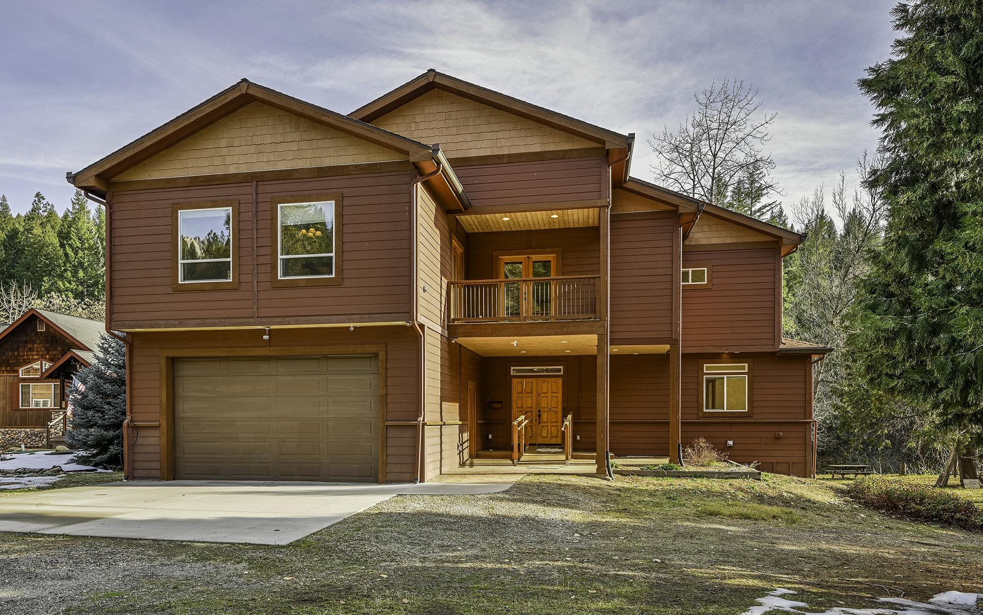 Krista Cartwright, Realtor in Mt Shasta, CA