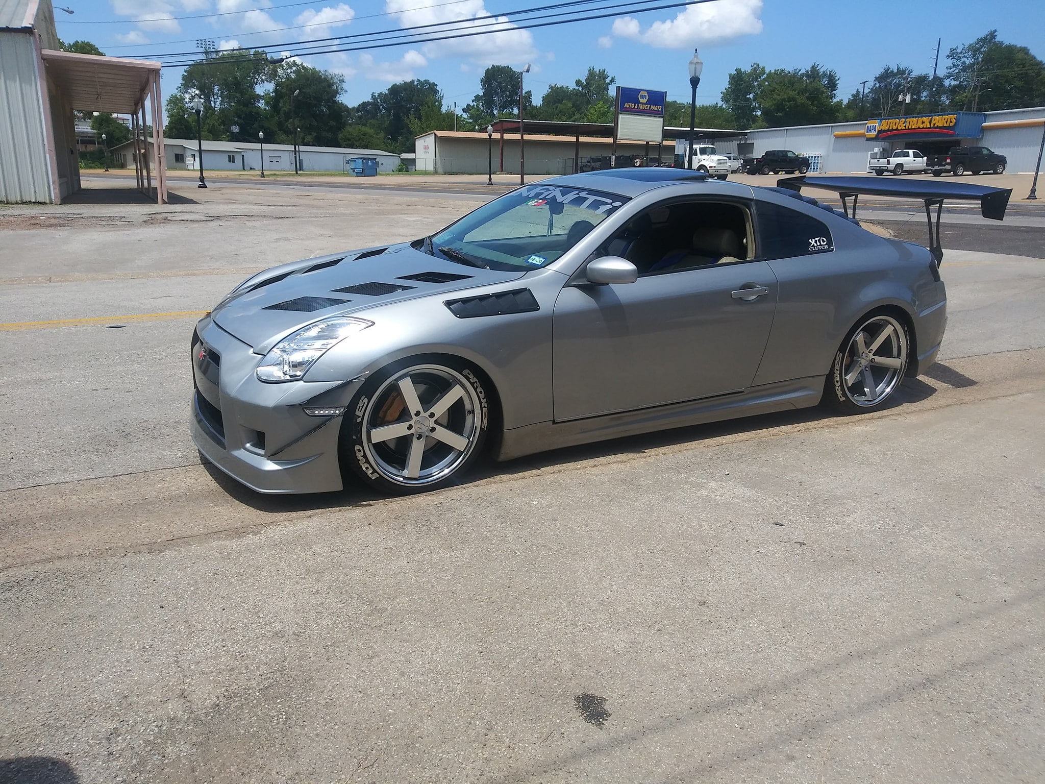 B & T Paint & Body in Jacksonville, TX