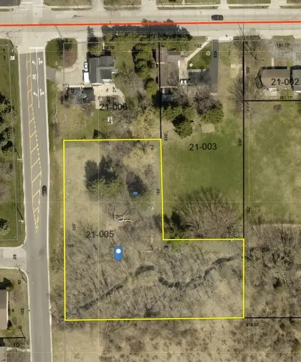 Jammie Trapp, RE/MAX Preferred in Johnson Creek, WI (3)