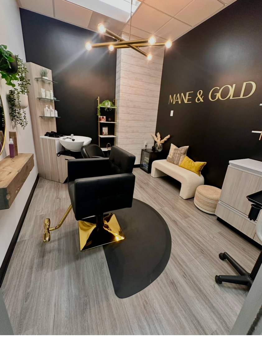 Mane & Gold in Aliso Viejo, CA (2)