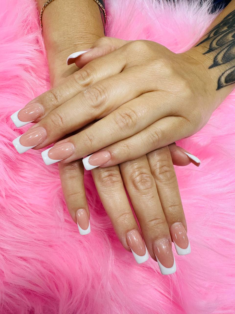 Lee Nail & Days Spa in St Cloud, FL