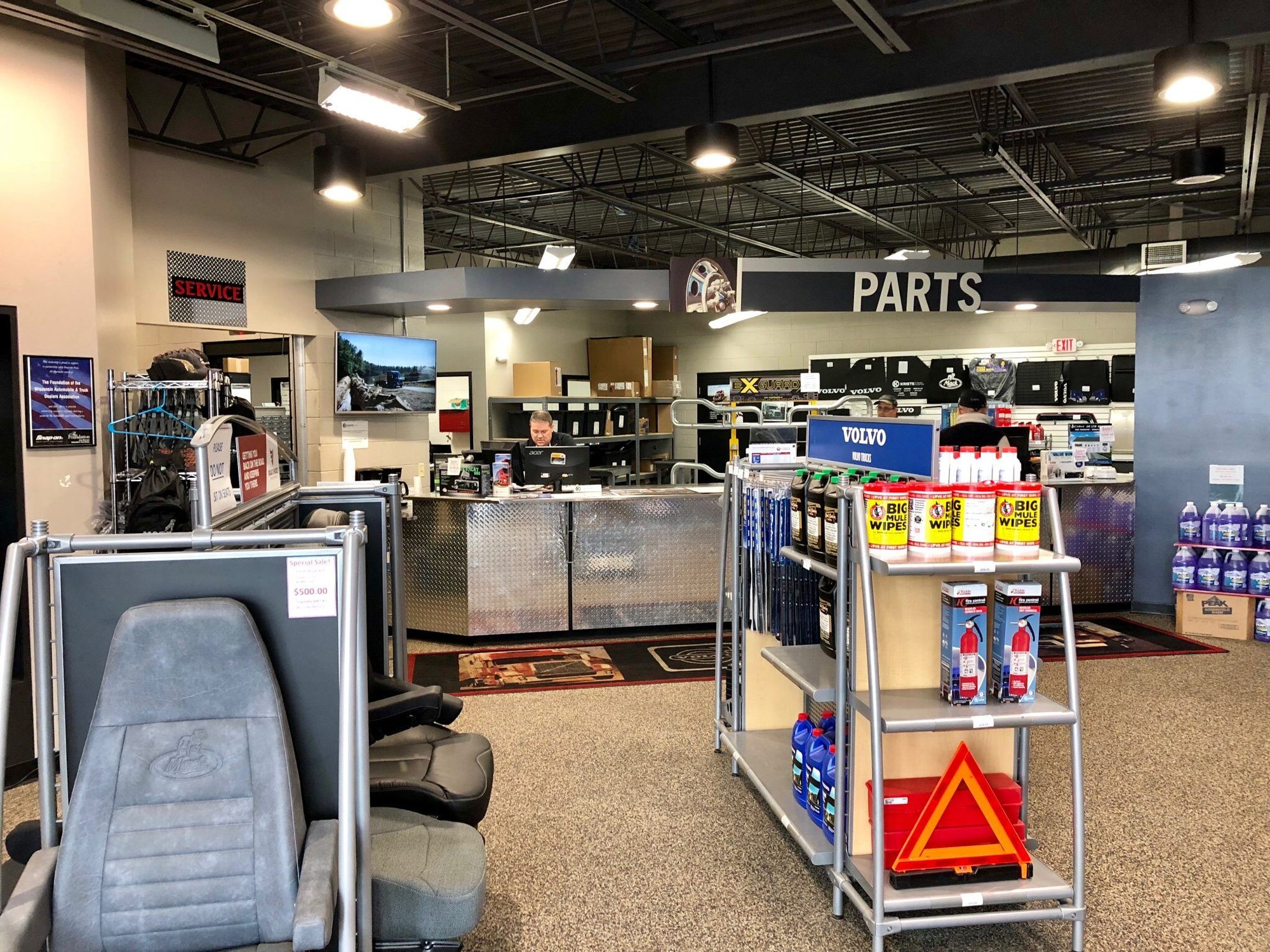 Kriete Truck Center - Tomahawk in Tomahawk, WI (5)