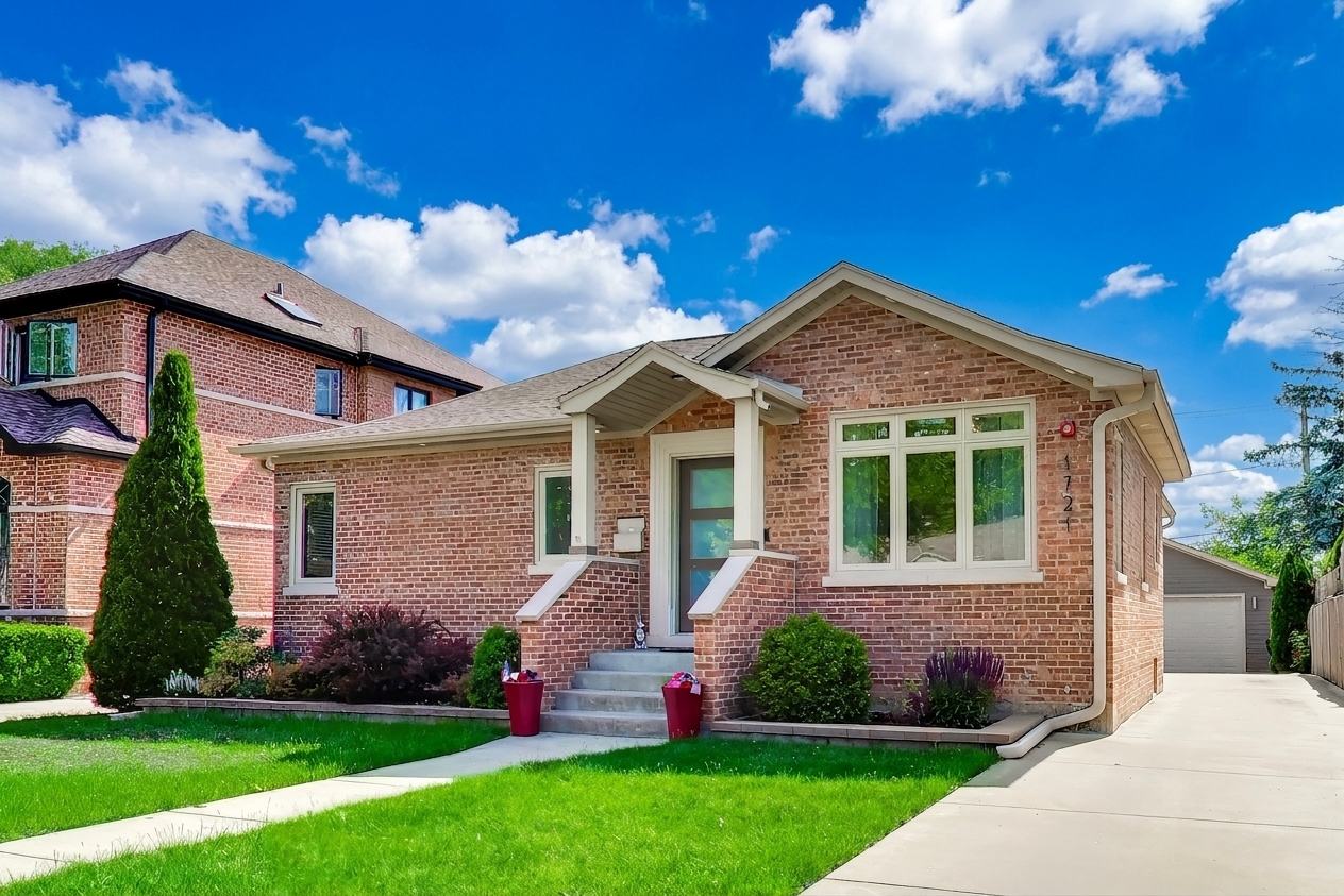 @Properties - Kassie Houlihan - Broker in Park Ridge, IL
