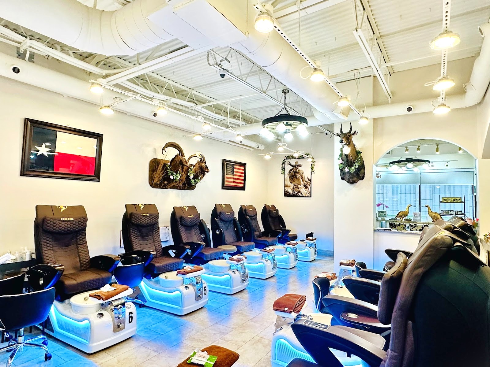 Cowgirl Tomball Nails & Spa in Tomball, TX (6)