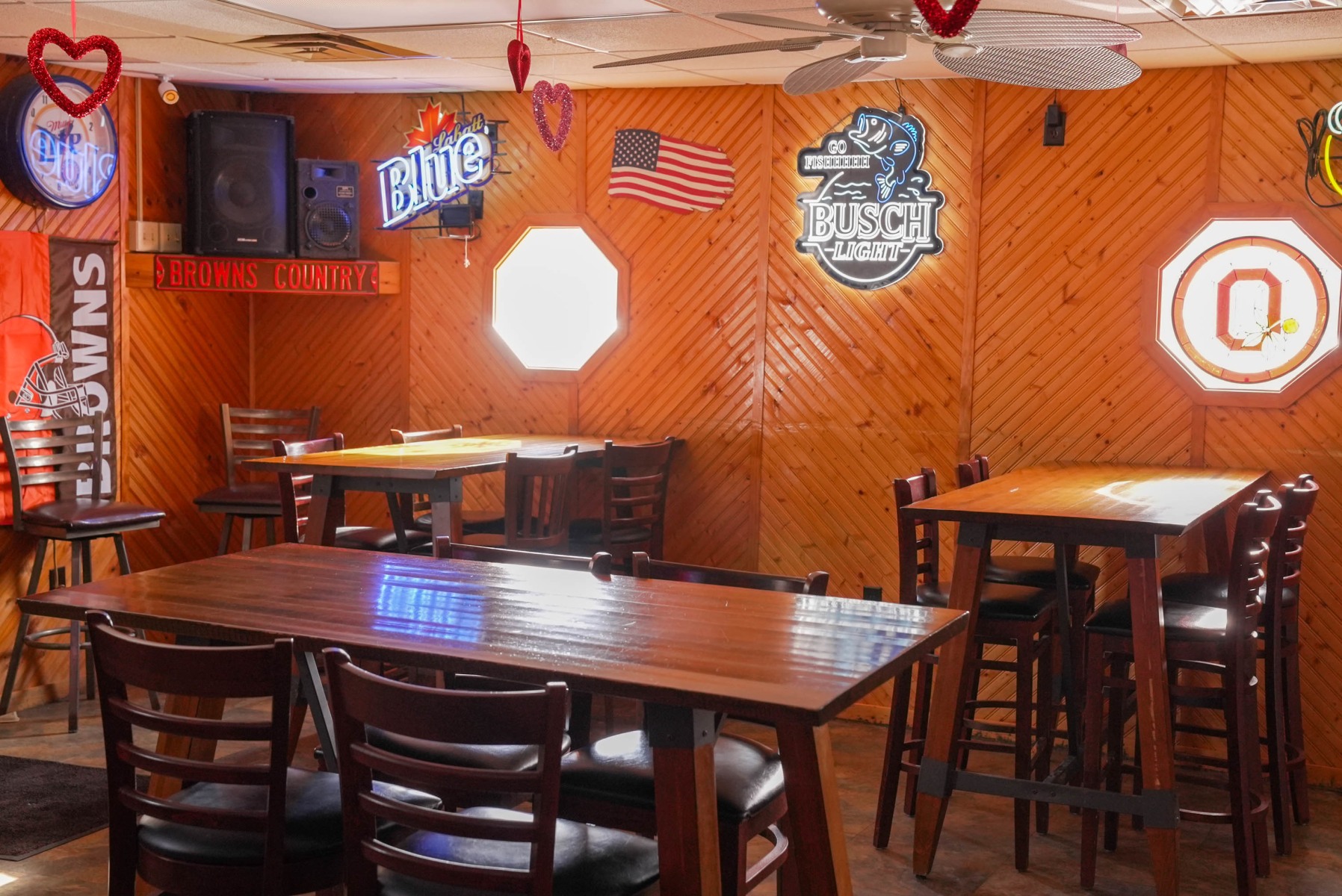 Bell's Tavern & Pizza in Port Clinton, OH