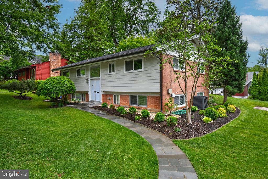 Dana Rice Group of Compass in Chevy Chase, MD (3)
