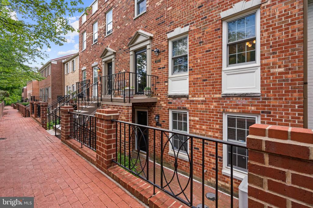 Dana Rice Group of Compass in Chevy Chase, MD (4)