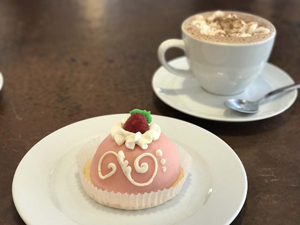 Cafe Luna in Carmel-By-The-Sea, CA (6)