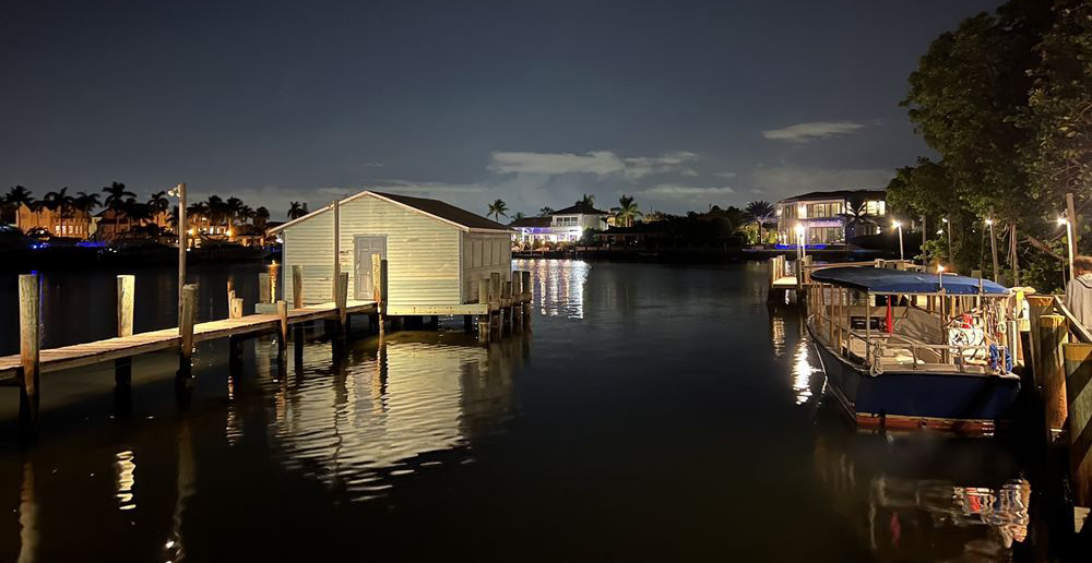 Cap's Place Island Restaurant in Lighthouse Point, FL (4)