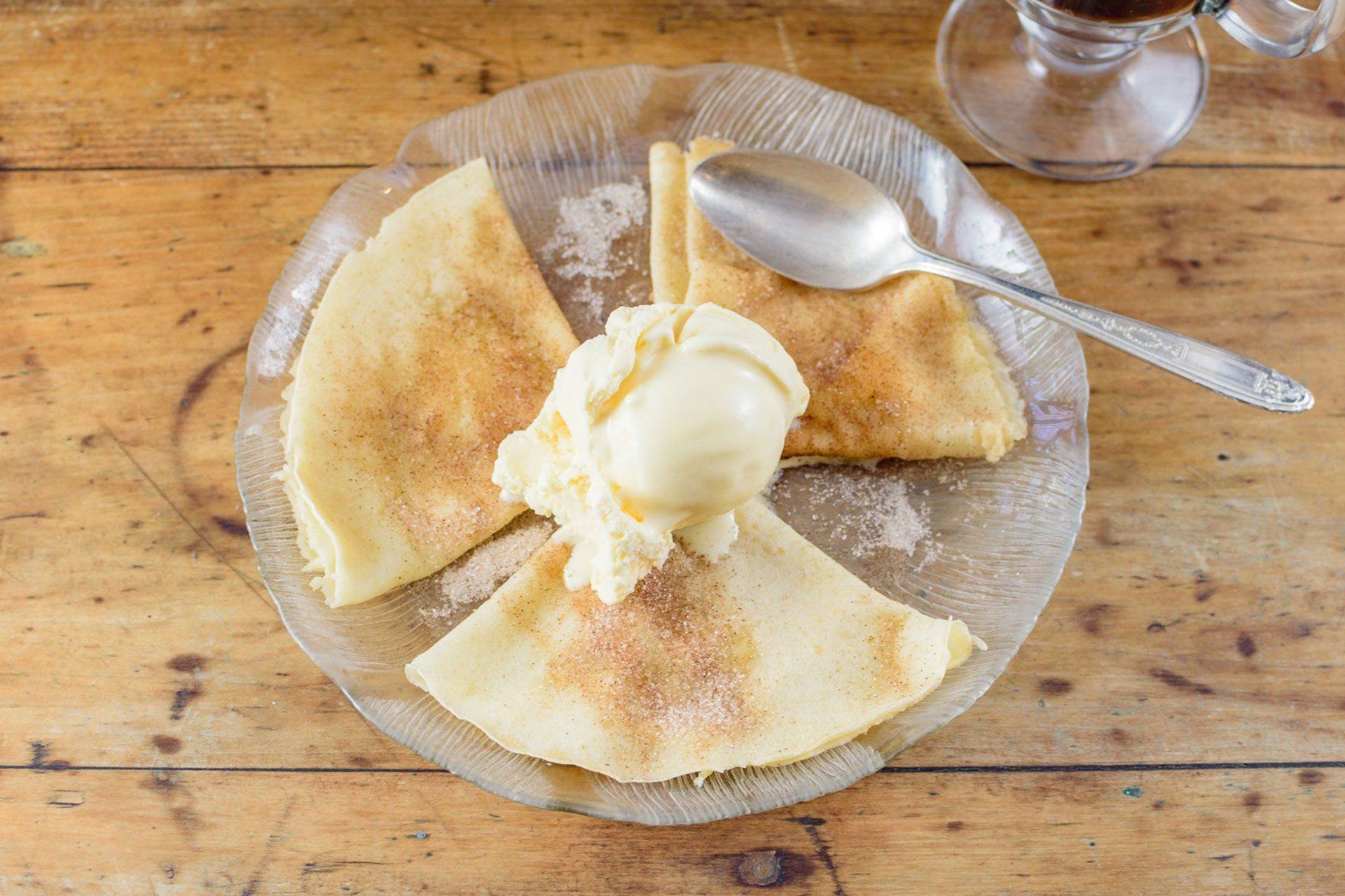 Cream & Crepe Cafe in Cedarburg, WI (4)