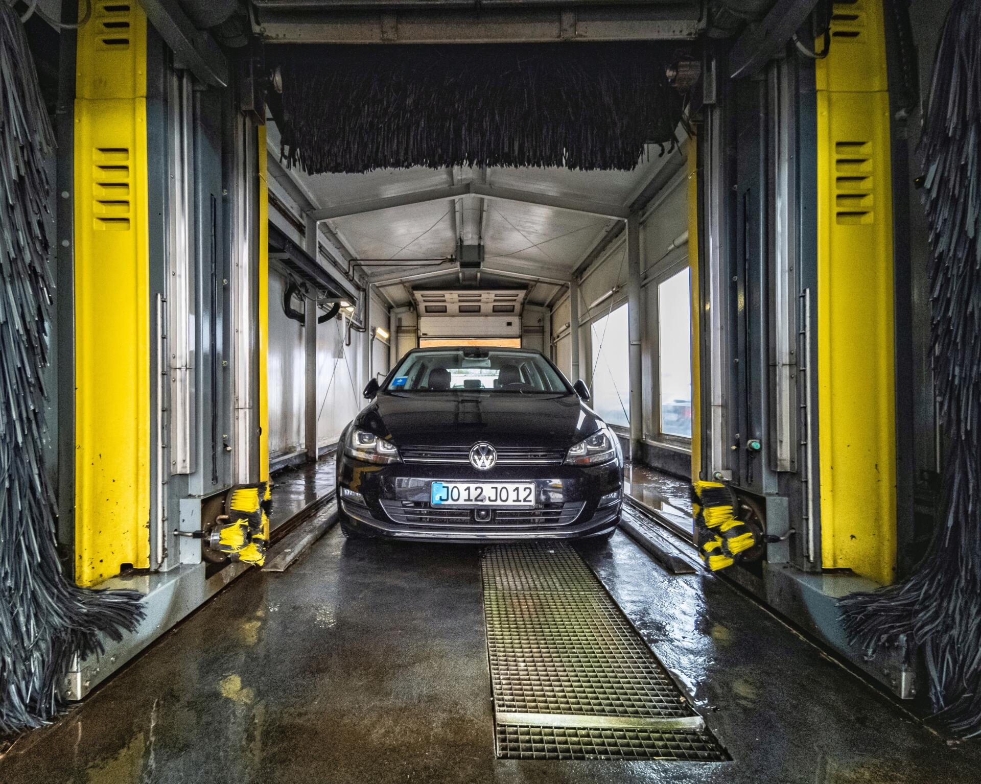 Spotless Hand Car Wash in Roselle Park, NJ (2)