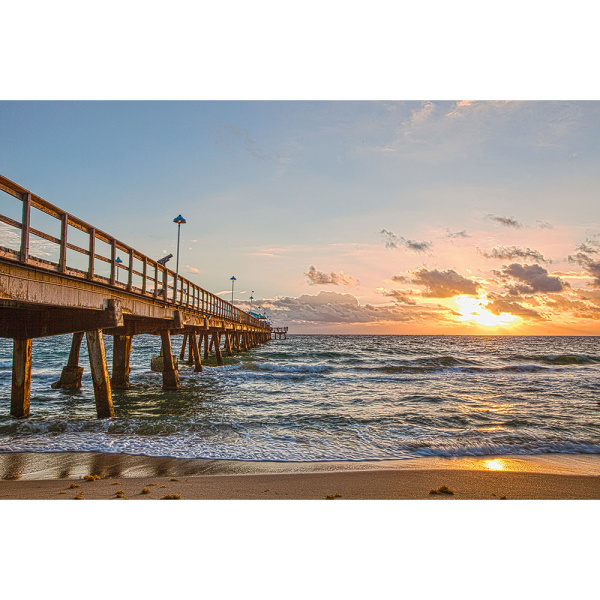 Coast Boutique in Lauderdale-By-The-Sea, FL