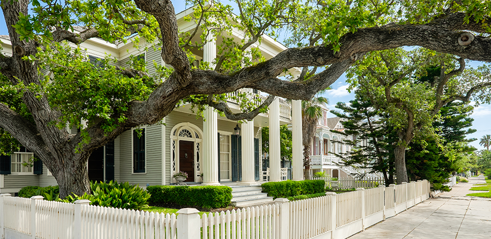 Comiskey Realty Inc. in Tiki Island, TX