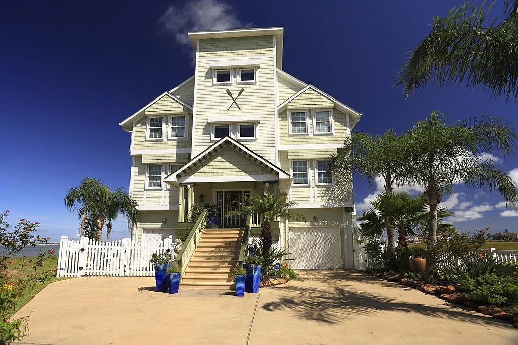 Comiskey Realty Inc. in Tiki Island, TX (4)