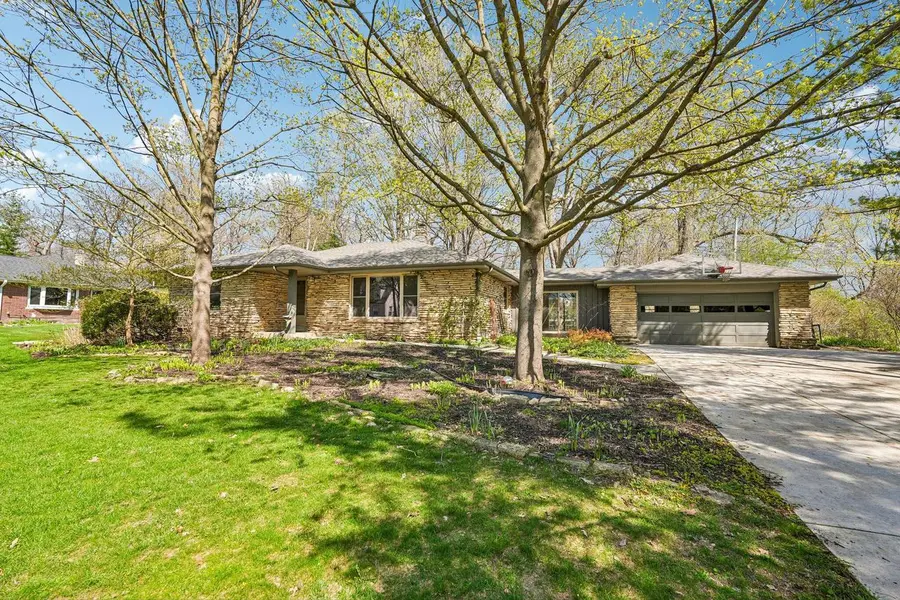 Jeff Niedfeldt - Nied Luxury & Lakefront Homes - Brokered by eXp Realty in Menomonee Falls, WI