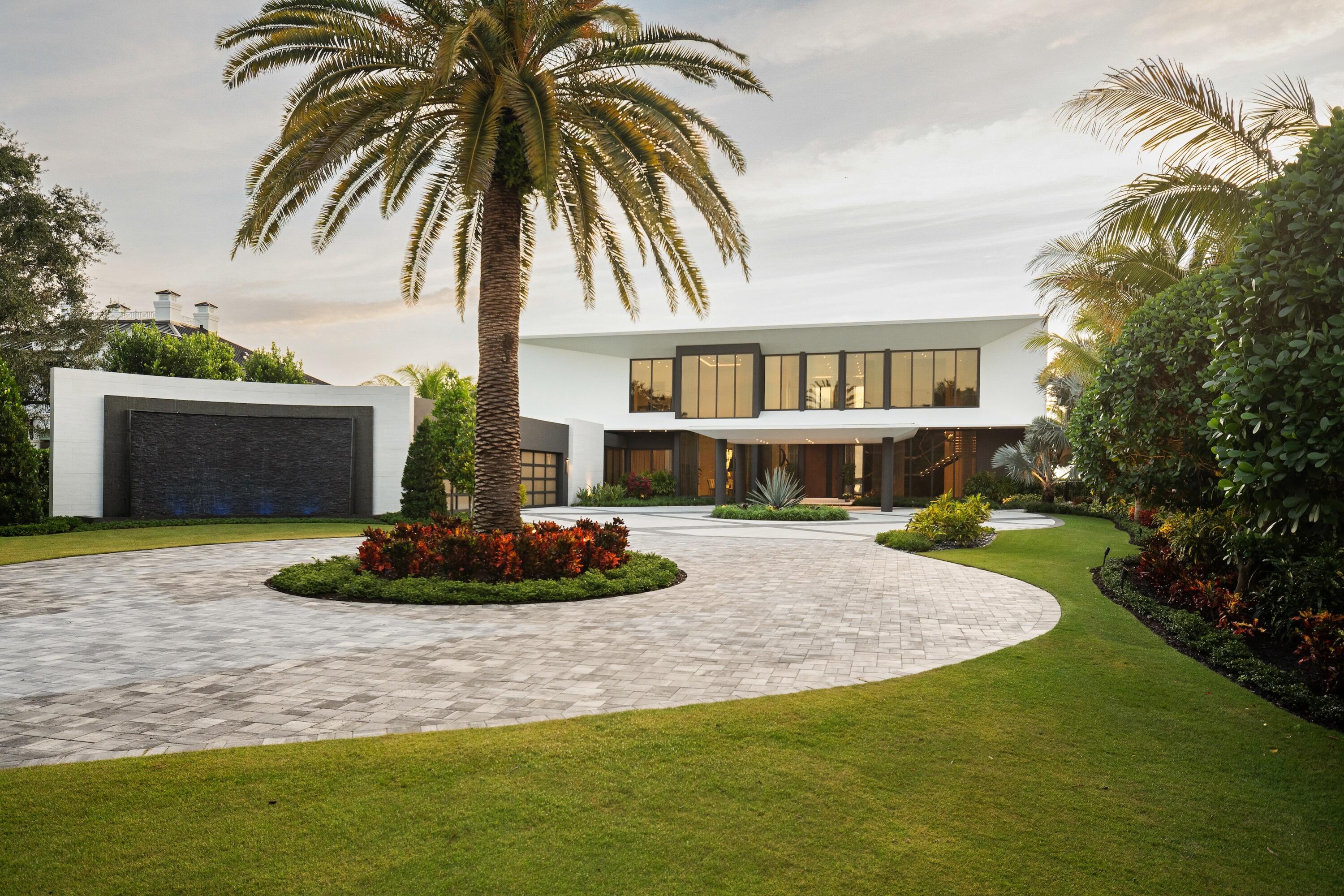 Serhant. | Malloy Home Team | Luxury Waterfront Real Estate in Jupiter, FL in Jupiter, FL (2)