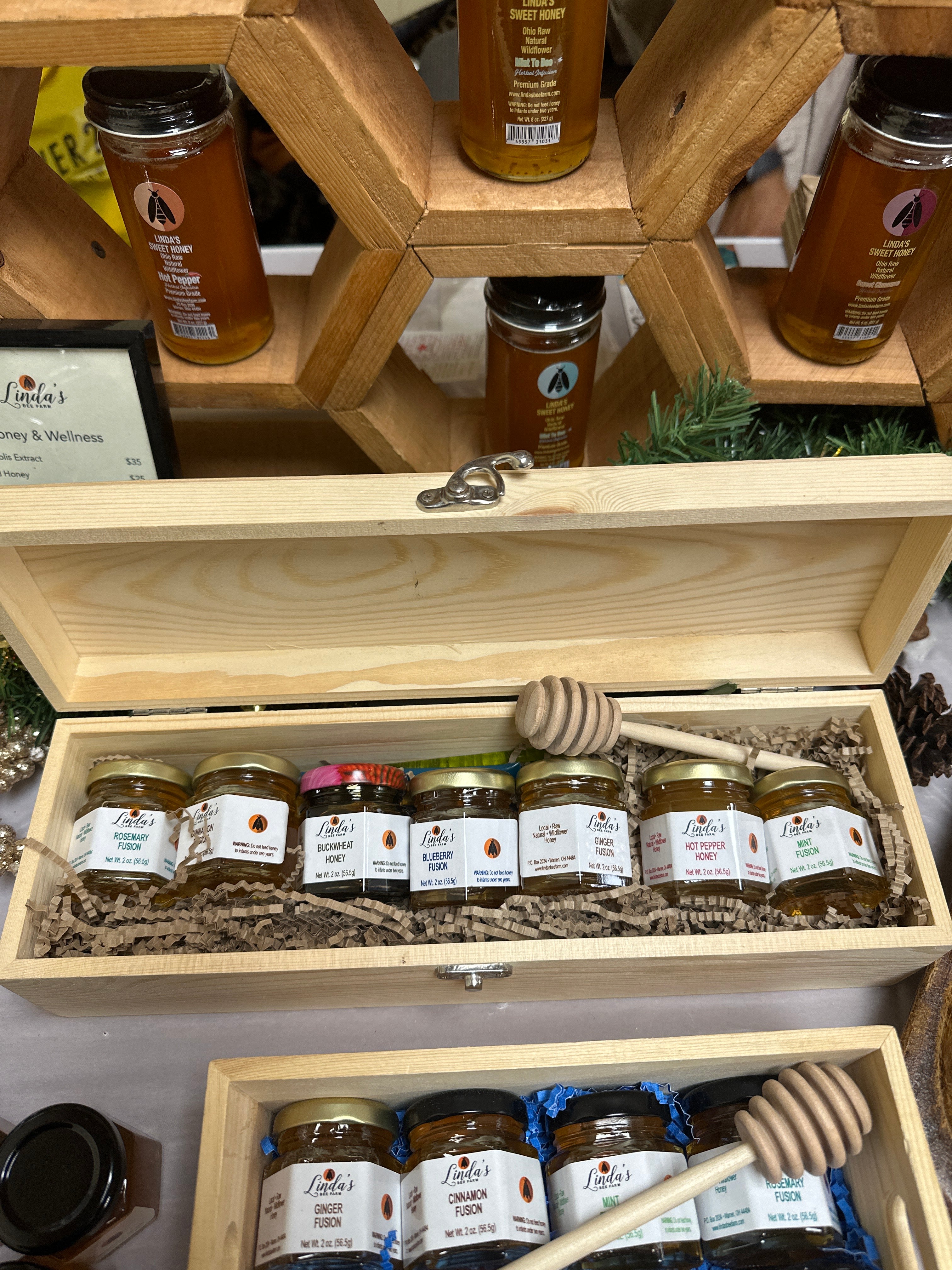 Linda's Bee Farm Honey Gift Shop in Westlake, OH (4)
