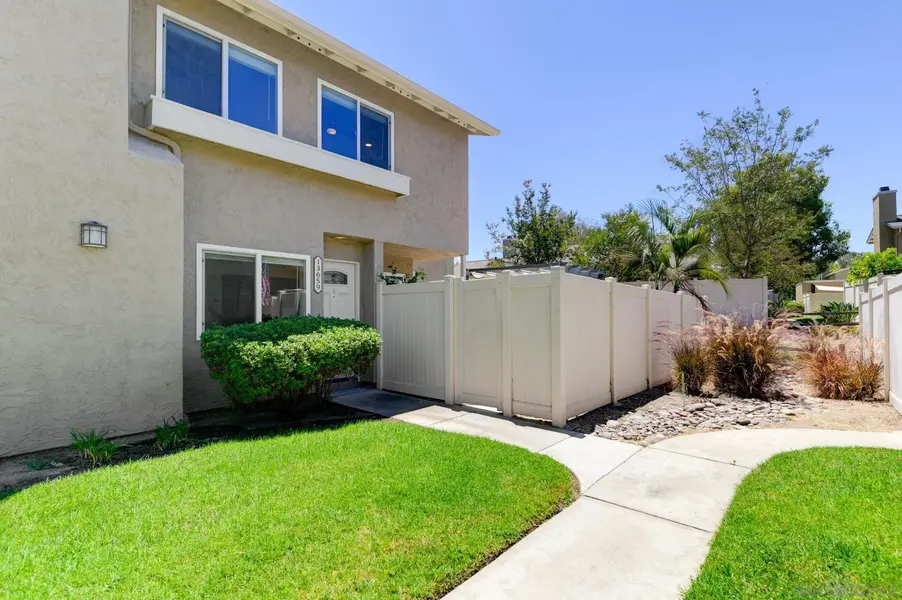 David Mercado Real Estate Agents Coldwell Banker West in La Mesa, CA (3)