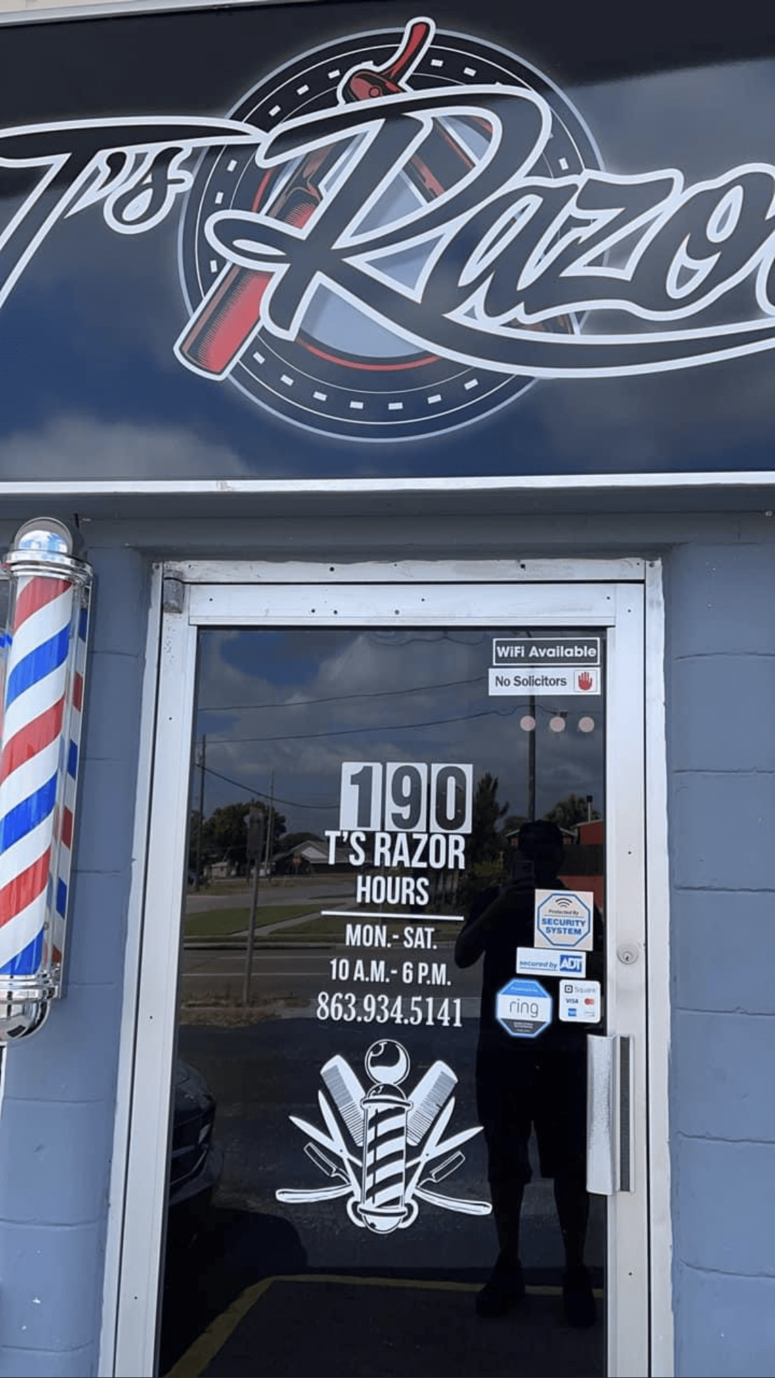 T's Razor Barber Shop in Eagle Lake, FL