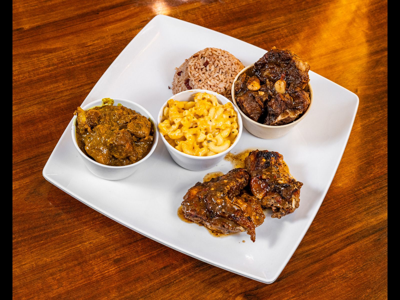 Jamaica Gates Caribbean Cuisine in Arlington, TX (2)
