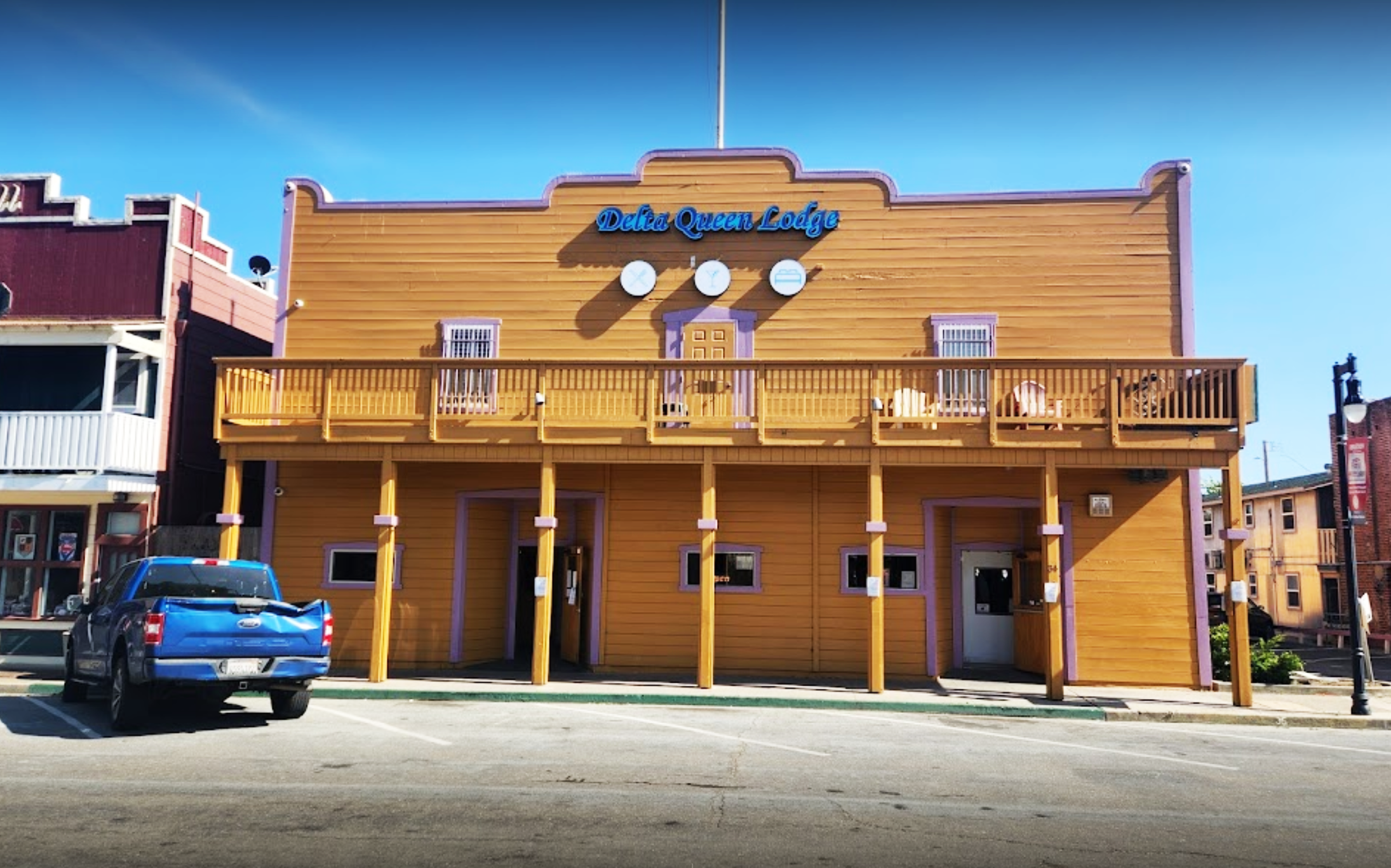 Delta Queen Lodge, Restaurant & Bar in Isleton, CA (2)