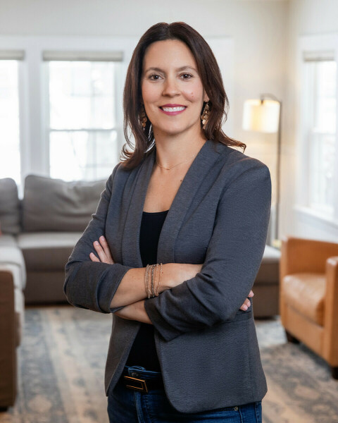 Julie White | #1 Real Estate Agent in Westchester, IL | @properties Christie's International Real Estate in Western Springs, IL