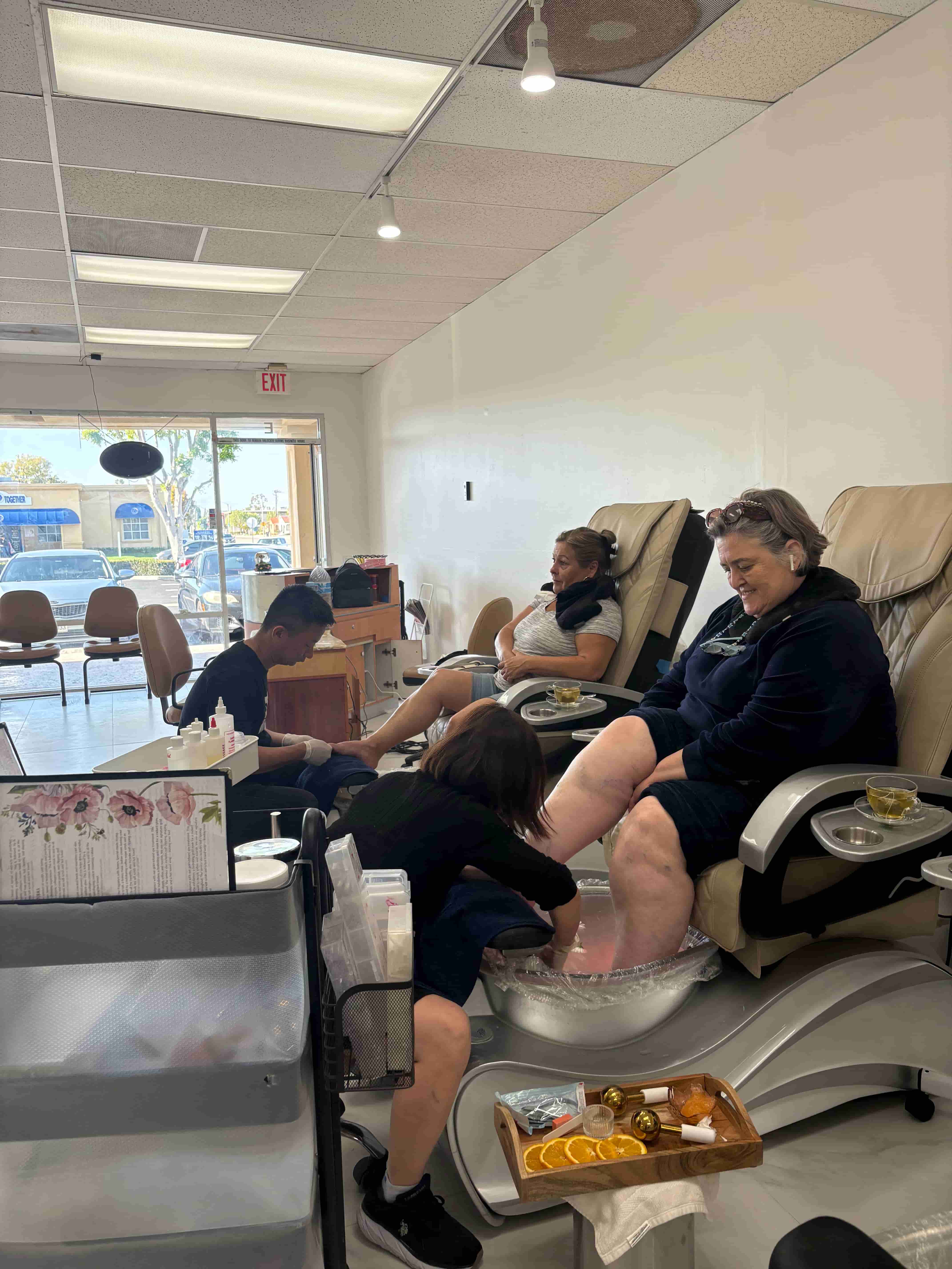 𝐄𝐯𝐚 𝐍𝐚𝐢𝐥𝐬 & 𝐋𝐚𝐬𝐡𝐞𝐬 (𝟐𝟎% 𝐎𝐅𝐅 𝐲𝐨𝐮𝐫 𝐟𝐢𝐫𝐬𝐭 𝐯𝐢𝐬𝐢𝐭) in Tustin, CA (2)