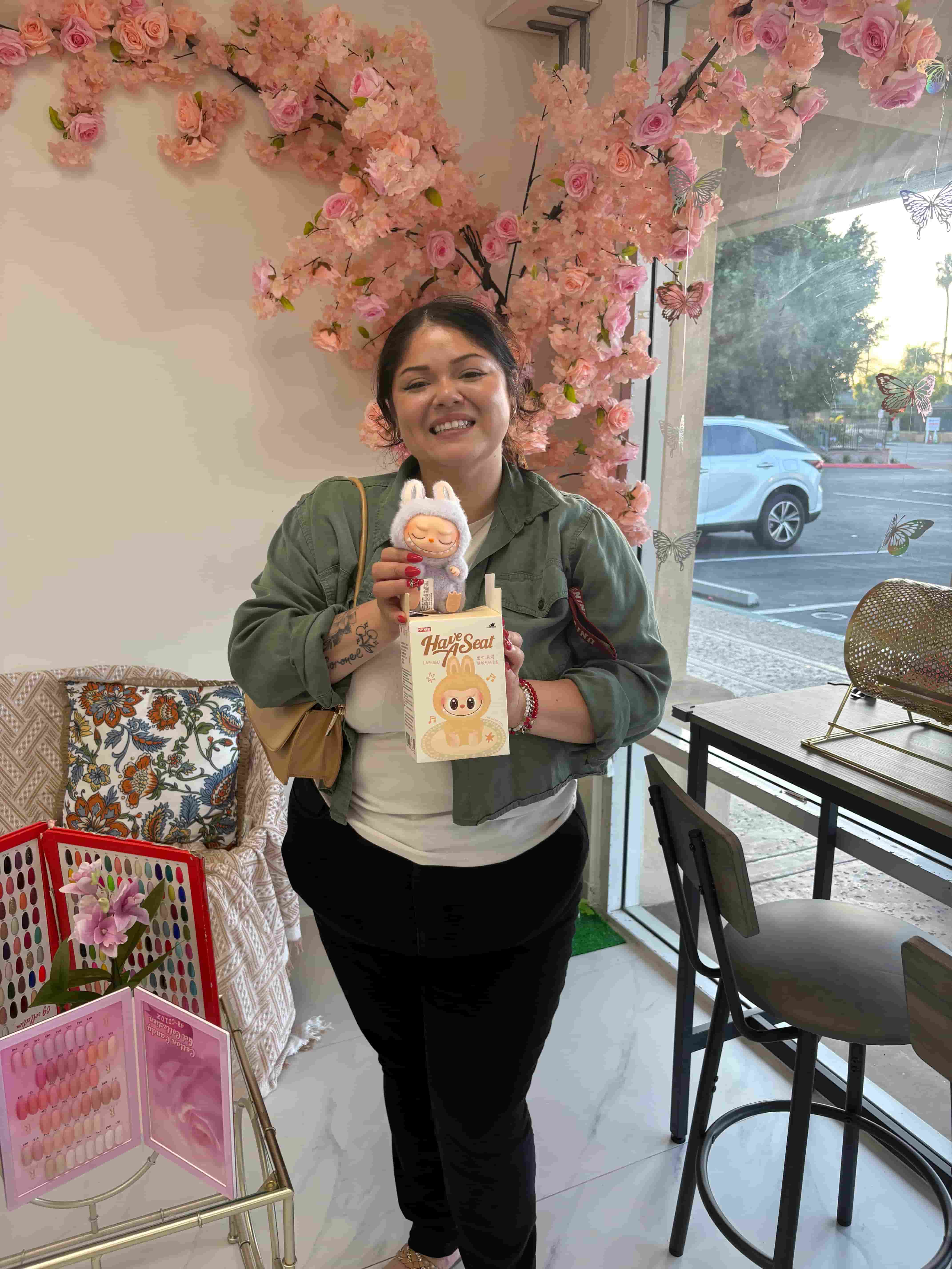 𝐄𝐯𝐚 𝐍𝐚𝐢𝐥𝐬 & 𝐋𝐚𝐬𝐡𝐞𝐬 (𝟐𝟎% 𝐎𝐅𝐅 𝐲𝐨𝐮𝐫 𝐟𝐢𝐫𝐬𝐭 𝐯𝐢𝐬𝐢𝐭) in Tustin, CA (5)