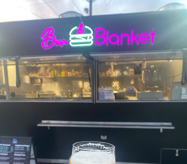 Bun & Blanket in Glendale, CA (2)