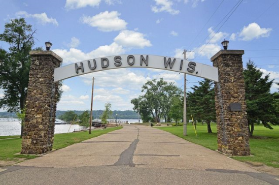 Barry Shaw Real Estate - Century 21 Affiliated in Hudson, WI (3)