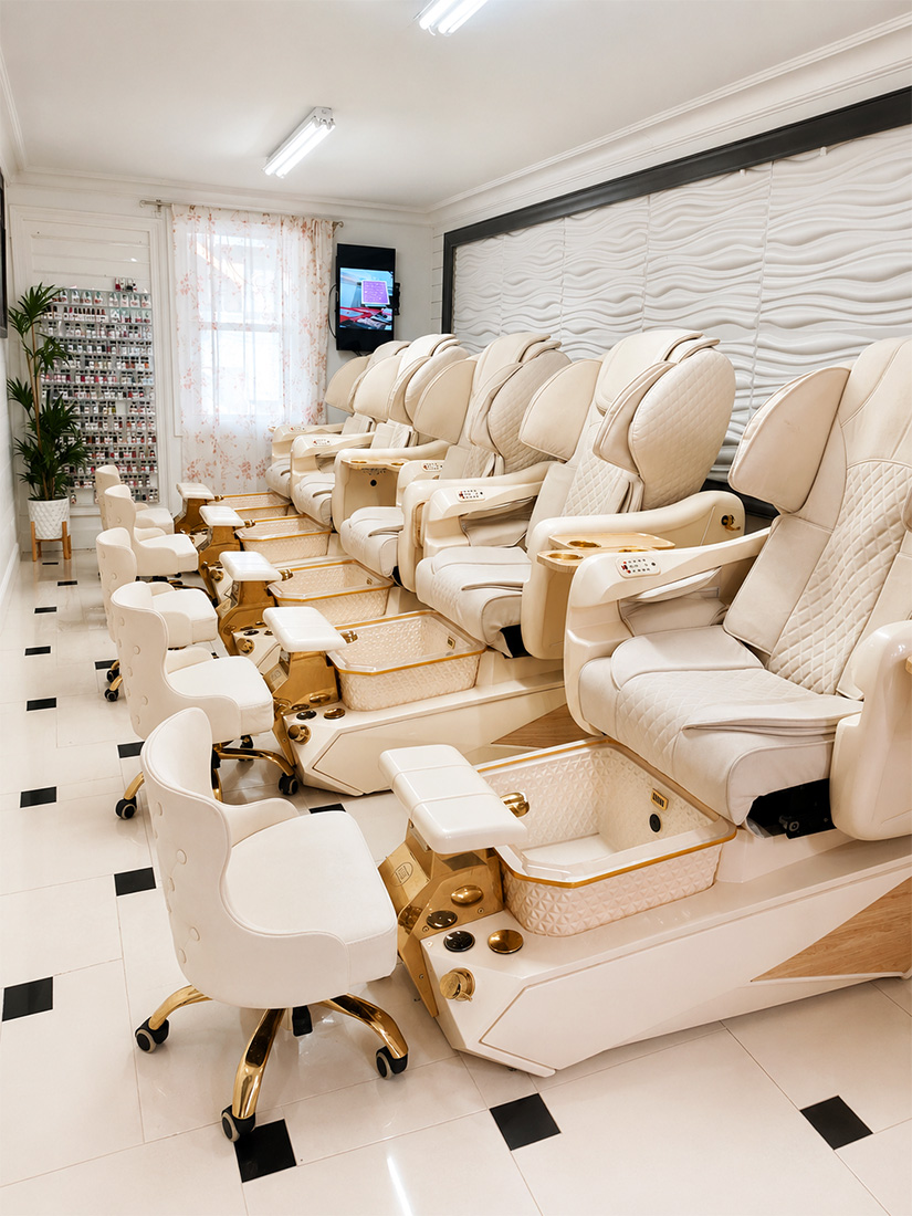 City Nails Spa II in Harahan, LA