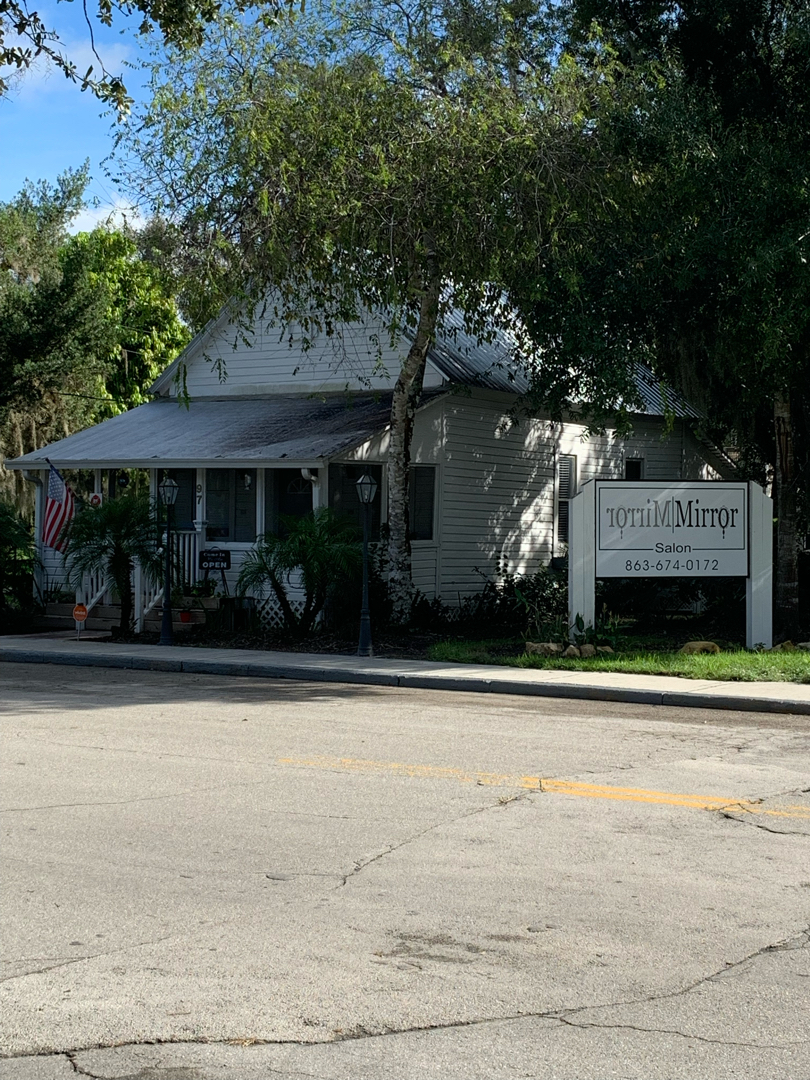 Mirror Mirror Salon in LaBelle, FL