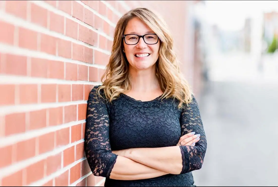 Tonia Burchfield Real Estate, Coldwell Banker Premier in Everett, PA