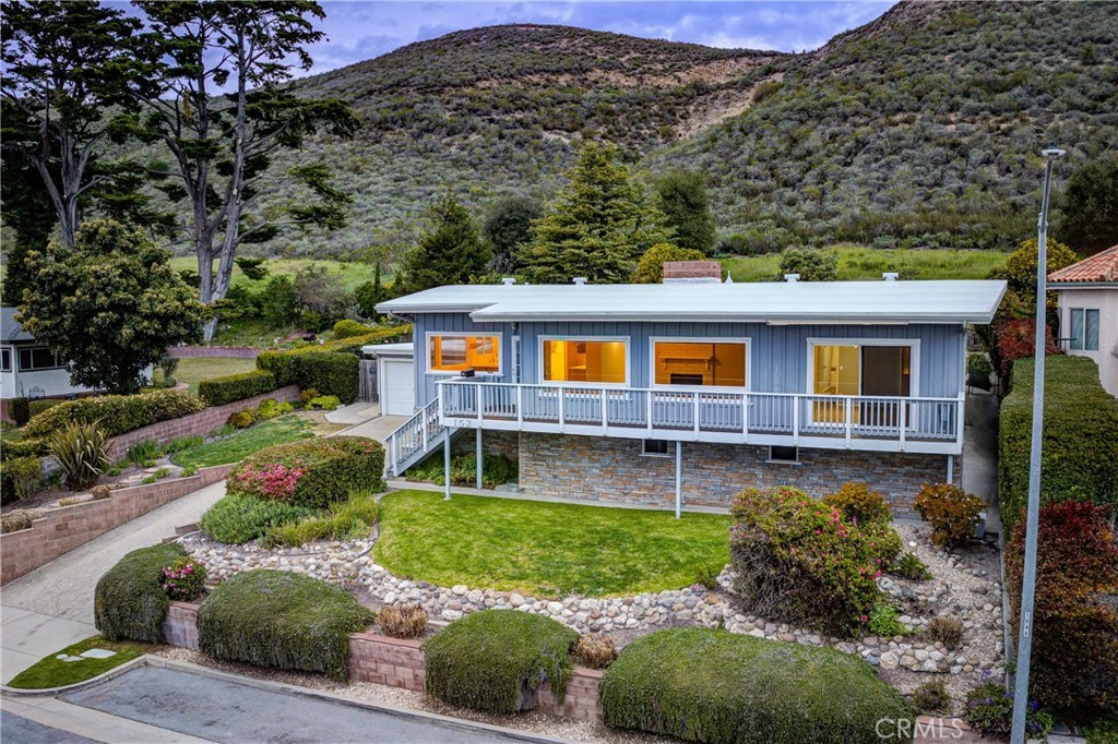 Christa Lowry Real Estate Team in Pismo Beach, CA (4)