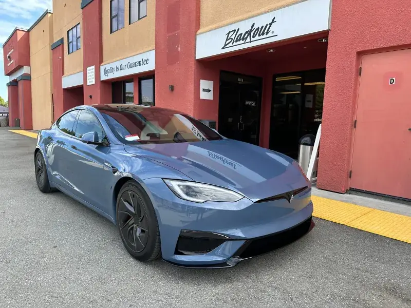Blackout Window Tinting in Gilroy, CA