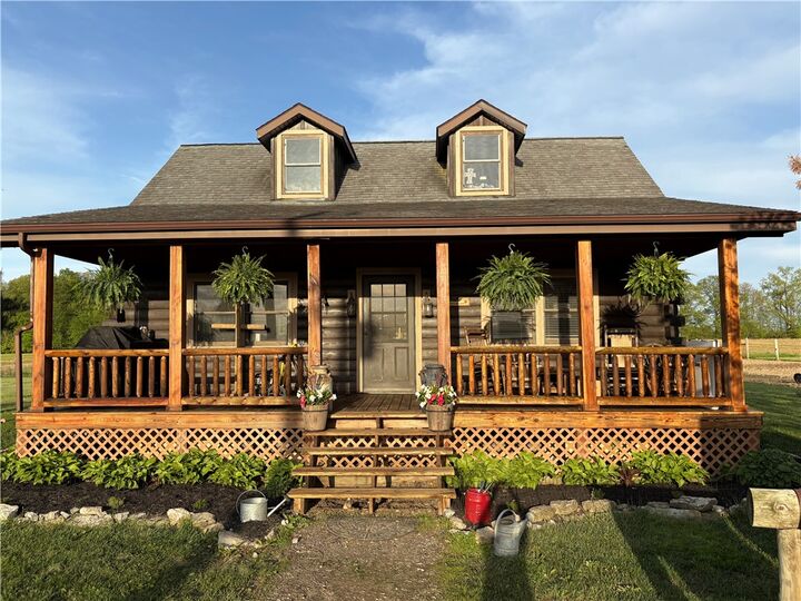 Megan Crist, Realtor at Coldwell Banker Heritage in Urbana, OH (3)