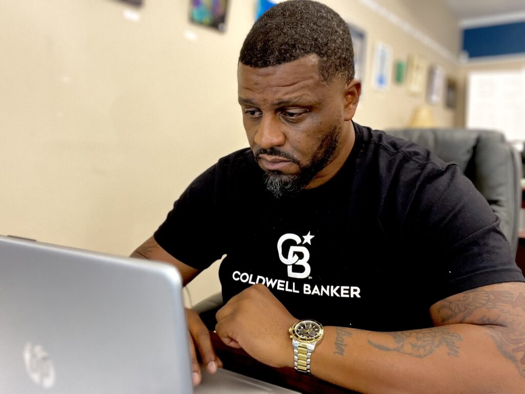 Jamaal Dickerson - Realtor®️ - Coldwell Banker Elite Colonial Beach in Colonial Beach, VA (4)