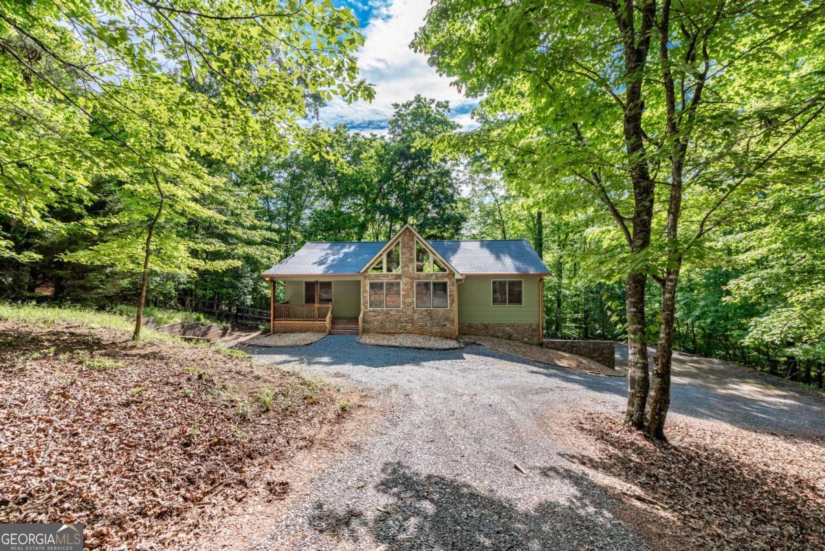Melissa Maxie - LOCAL Realty in Ellijay, GA
