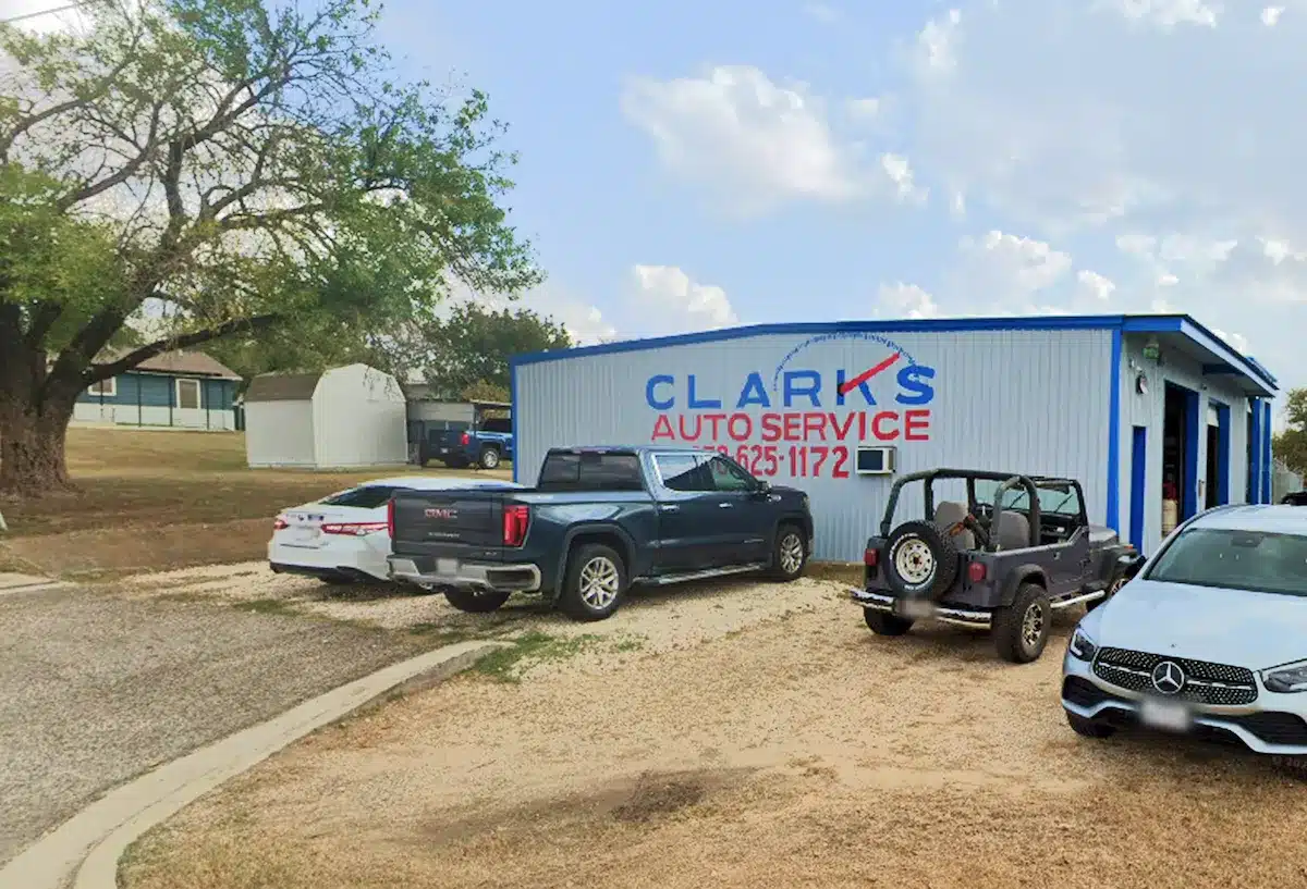 Clark's Auto Service in New Braunfels, TX (3)
