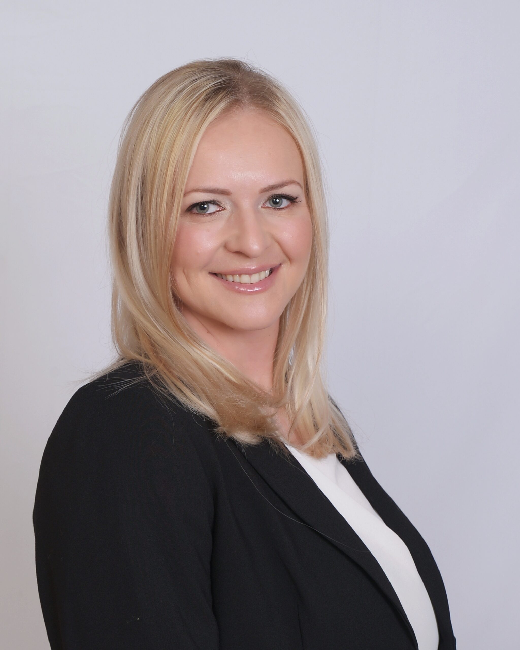 Violet Bieniek, Home Sellers Realty Inc in Palos Heights, IL (5)