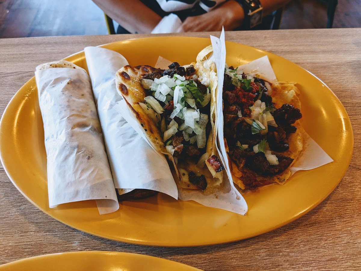 D'Poly Taco, Grill & Beer in El Centro, CA (2)