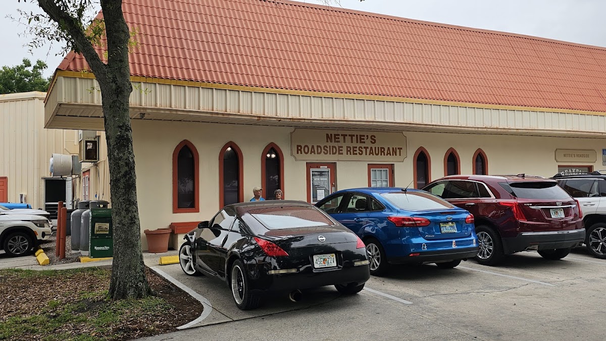 Nettie’s Roadside Restaurant in Vero Beach, FL (5)