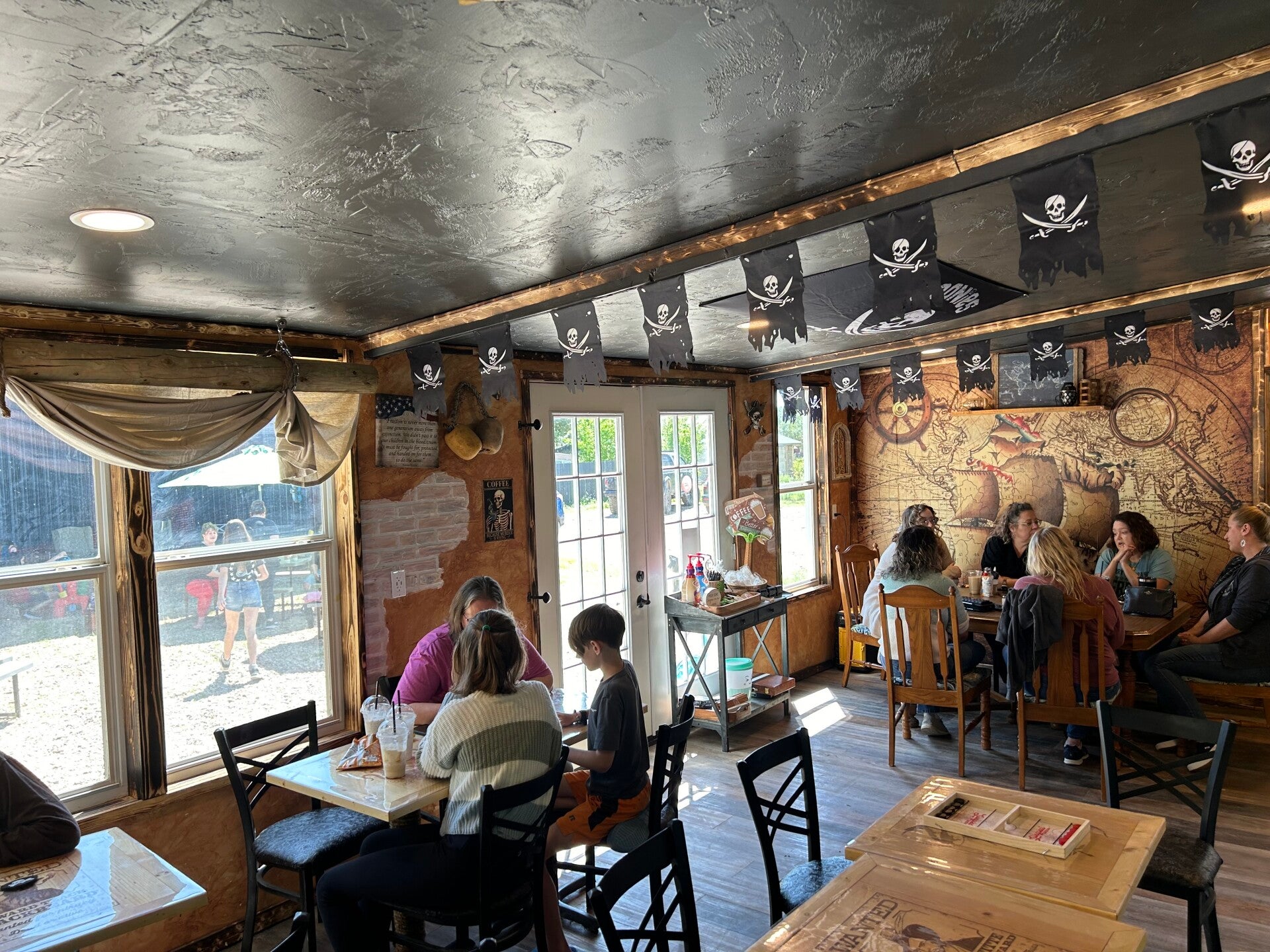 Hub on 51 in Granbury, TX (5)