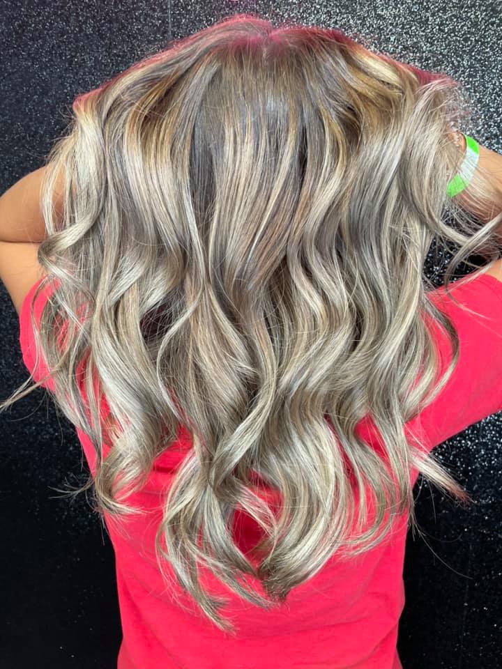 Platinum Bond Salon in Baraboo, WI (4)