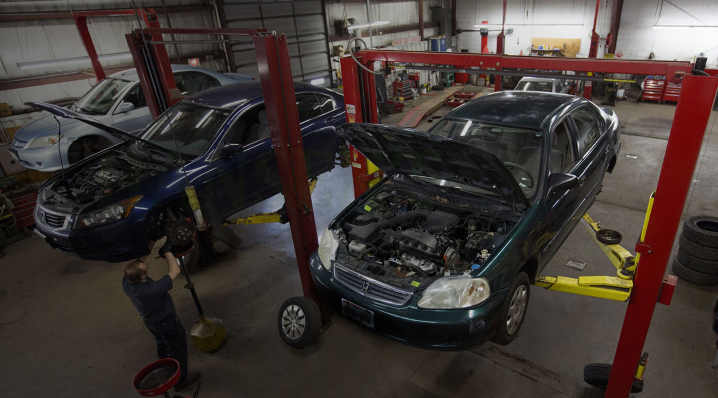 Hansen's Auto Service Center in Madison, WI