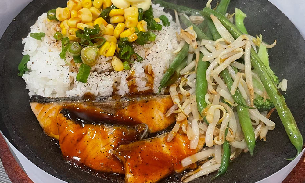 Devil’s Kitchen & Teppan in Eastvale, CA (2)