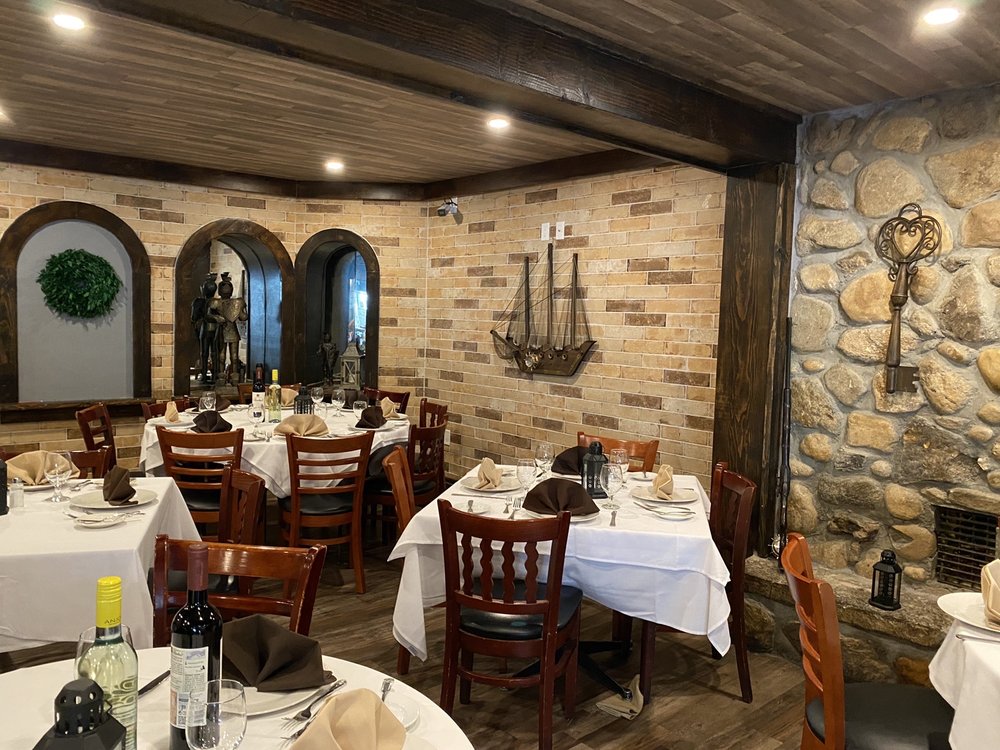 Lisbon Cafe in Mineola, NY (4)