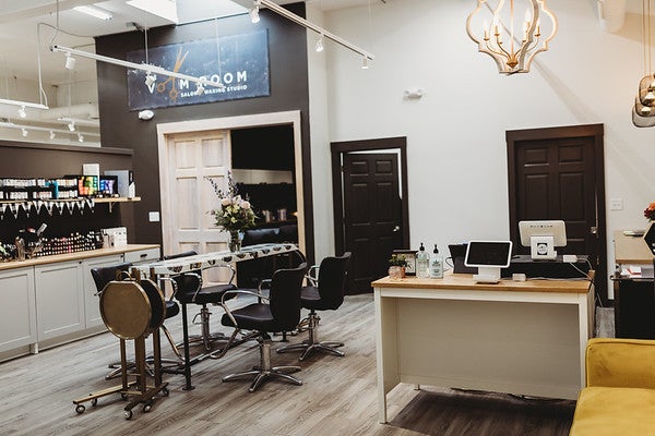 Voom Salon Studio in Speedway, IN (5)