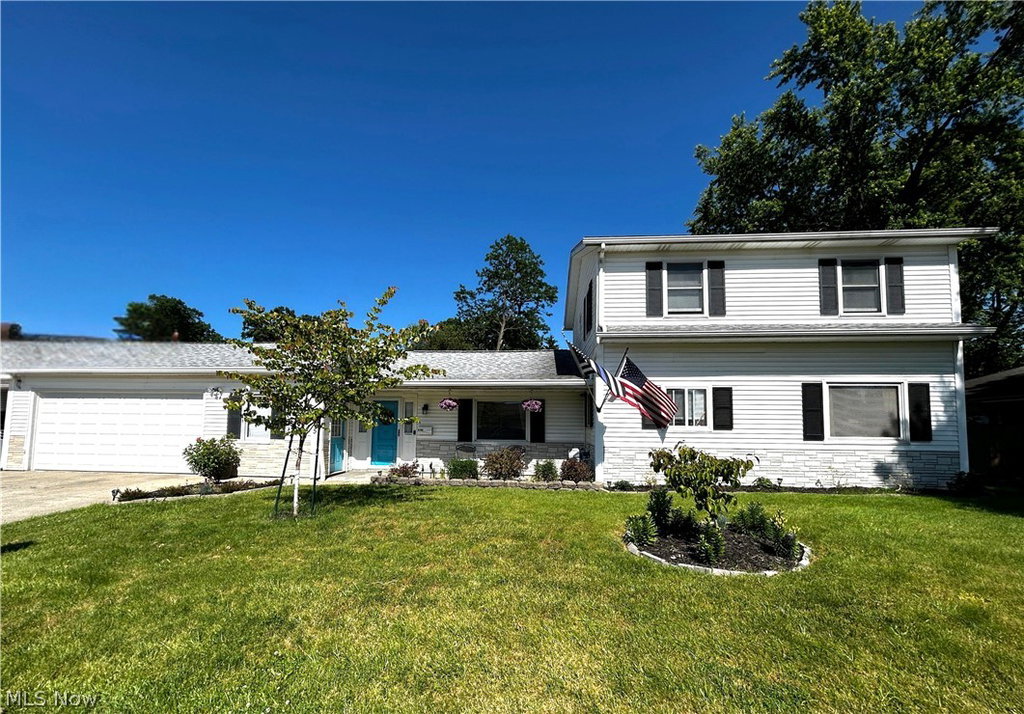 Liz Sanders Real Estate Agent in Canton, OH (5)