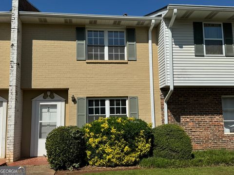 Beverly Ferrell Homes, LLC in Newnan, GA (5)